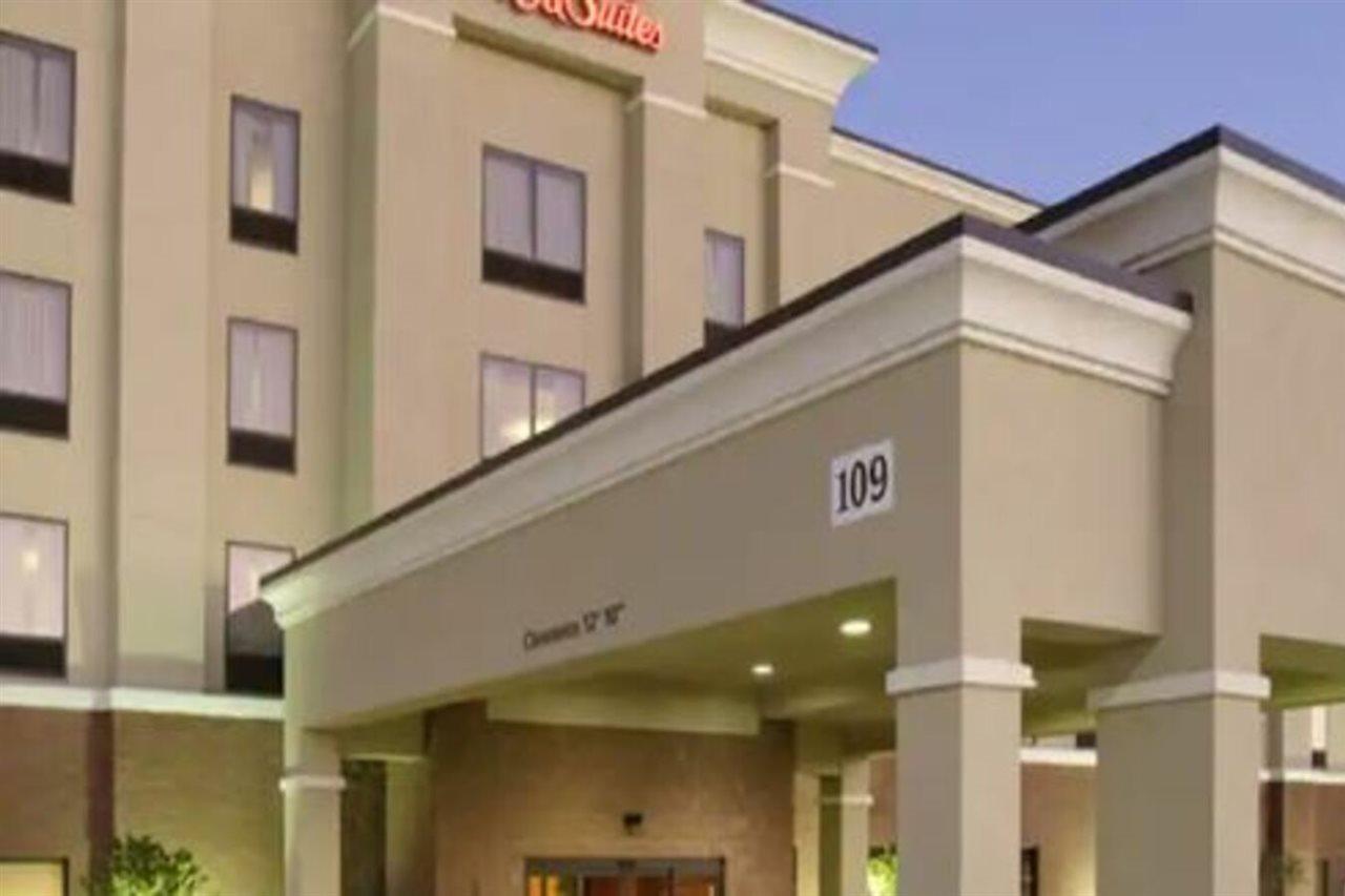 Hampton Inn & Suites Mccomb Exterior photo