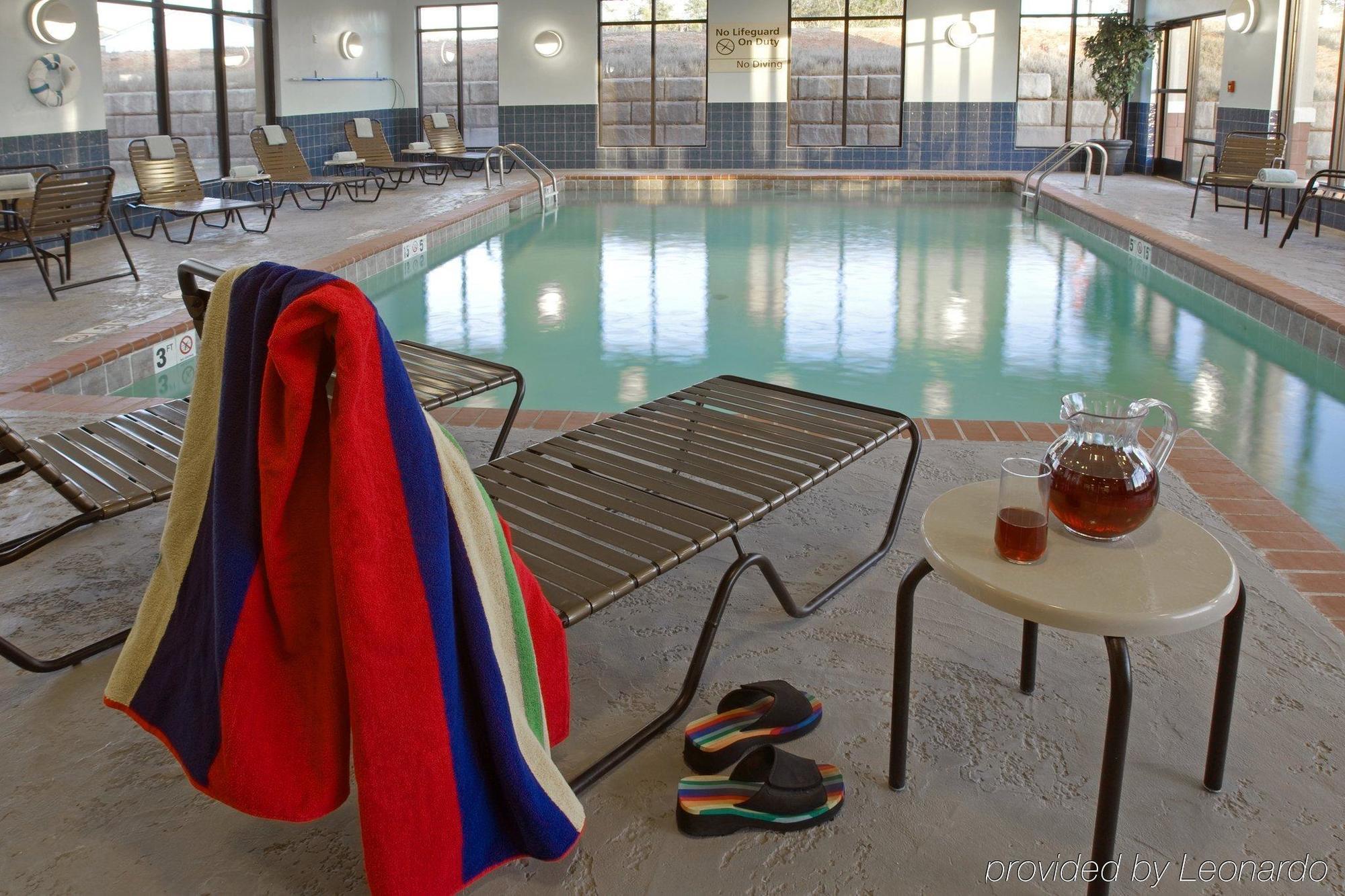 Hampton Inn & Suites Mccomb Facilities photo