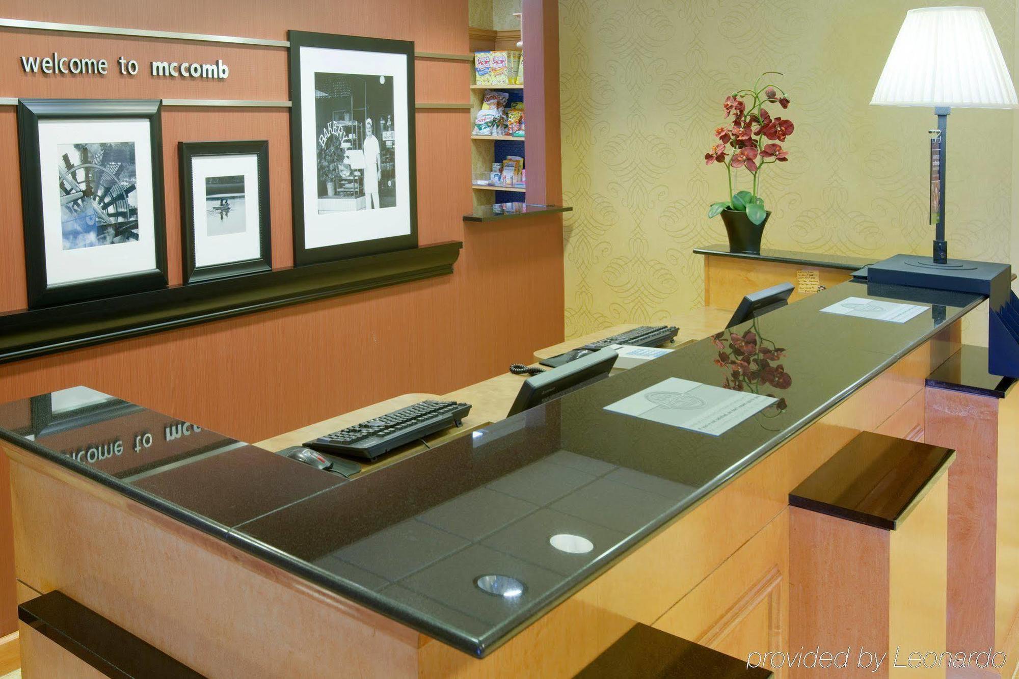 Hampton Inn & Suites Mccomb Interior photo